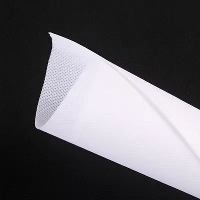 TESSUTO NON TESSUTO PER LA RIPARAZIONE DI STRAPPI IN PELLE E SIMILPELLE