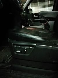 Siège auto en cuir sauvé de la poubelle : Rénovation incroyable avec un kit rénovateur !