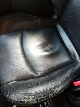 Peugeot 206 leather renovation - 3