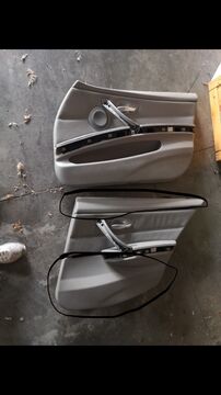 Foamed plastic dyeing