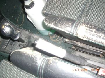 repair semi leather seat 205 gti - 2