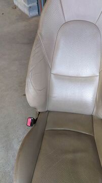 Réparation intérieur cuir Mazda Mx5 - 2
