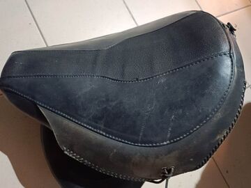 Restauration Entretien Selle Moto Cuir Skaï et Peau de Vache - 1