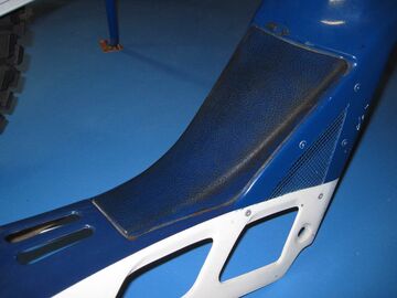 recoloration mousse de polyurethane avec effet de peau