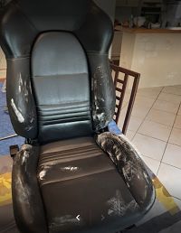 2ème rénovation de mes sièges de voiture en cuir noir