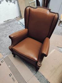 rénovation fauteuil club grâce à l'excellence de vos produits