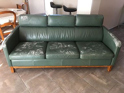 renovation of a 3-seater sofa and 2 armchairs