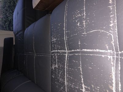 information sofa skaï flaked