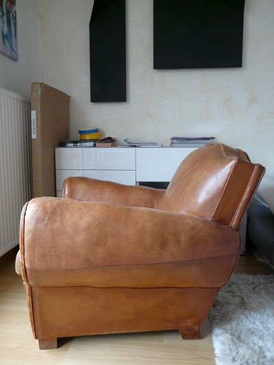 repair and recolouring of club chair