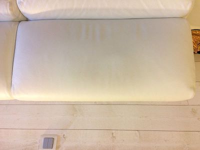 nettoyage et entretien canapé cuir blanc récent