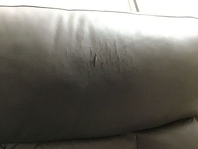 Comment réparer un canapé en simili cuir craquelé ?