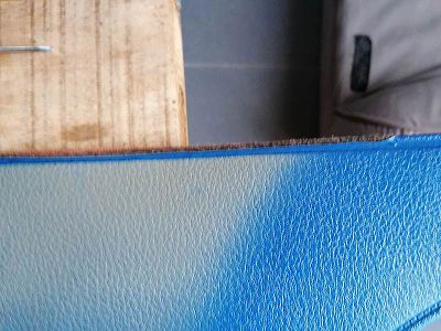 garniture de portière blanchie à recolorer