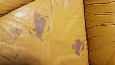 Décrassage + réparation canapé cuir