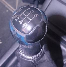 Réparation pommeau cuir 306 Cabriolet