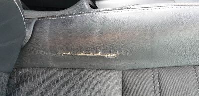 Rénovation siège auto en simili-cuir