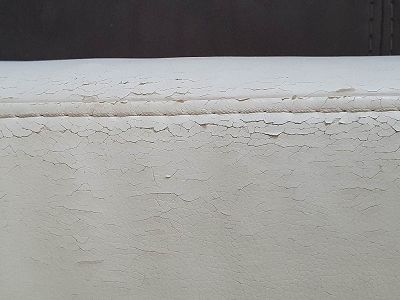 Réparation canapé polyuréthane avec craquelures