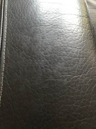 légère tâches canapé en cuir