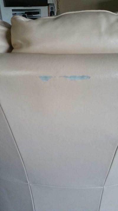 rénovation d'un canapé cinq places en skaï.