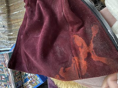 Bottes nubuck tachées à la javel