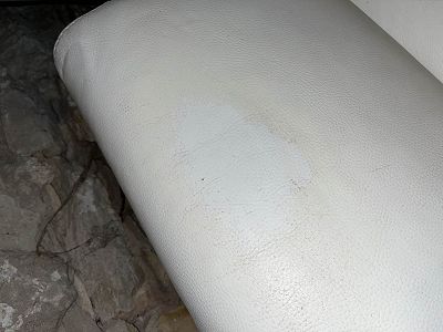 Détacher cuir blanc