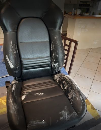 2ème rénovation de mes sièges de voiture en cuir noir