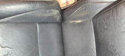 Cuir déchiré à un endroit sollicité