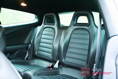 Changement de teinte d'un siège en cuir