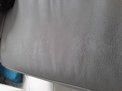 Mon canapé s'écaille - vernis