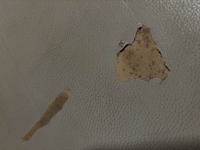 Canapé cuir brûlé et pelé