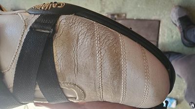 Chaussures craquelées