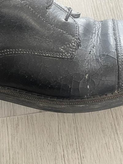 Bottes en cuir extrêmement sec