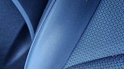 Réparation craquelure siège auto simili cuir