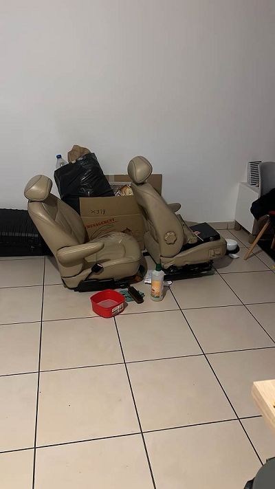 Recherche teinte pour cuir 406 phase 1 berline de 1996