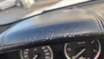 Tableau de bord cuir