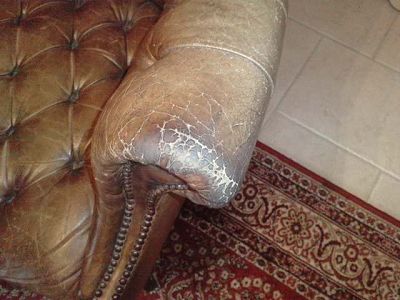 Rénovation fauteuil en cuir abimé